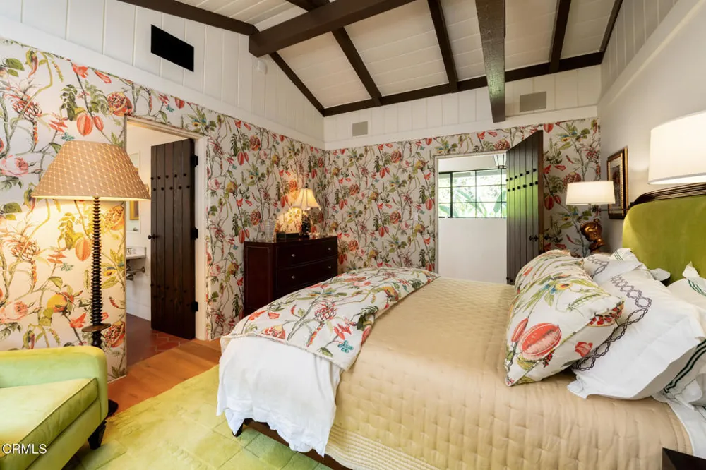 1115 S Oak Knoll Avenue Pasadena, CA 91106