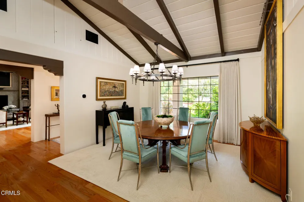 1115 S Oak Knoll Avenue Pasadena, CA 91106