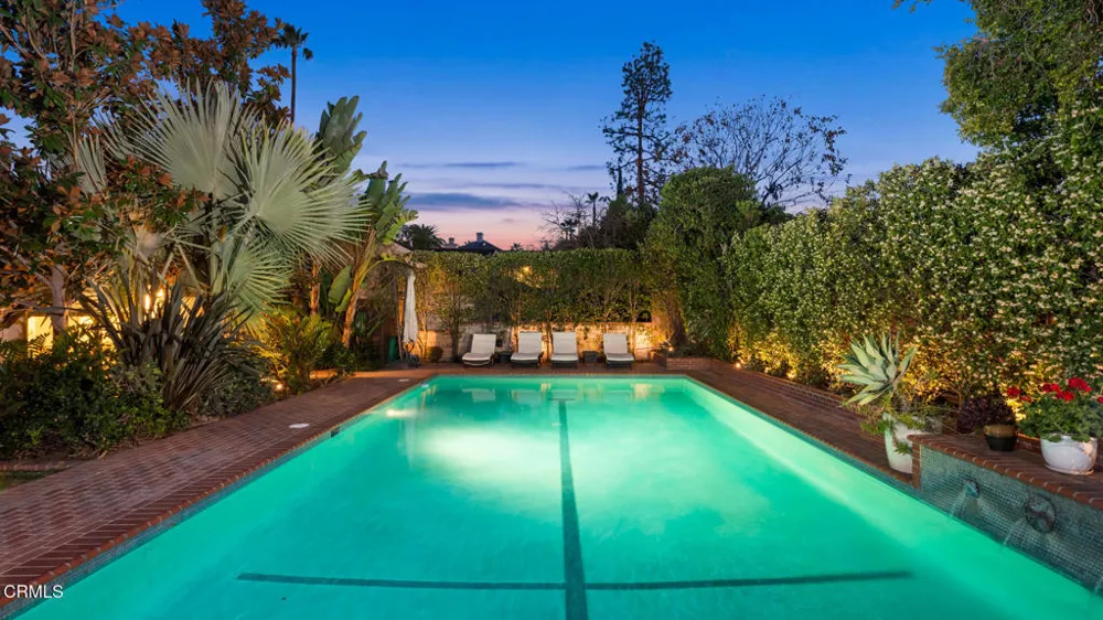 1115 S Oak Knoll Avenue Pasadena, CA 91106