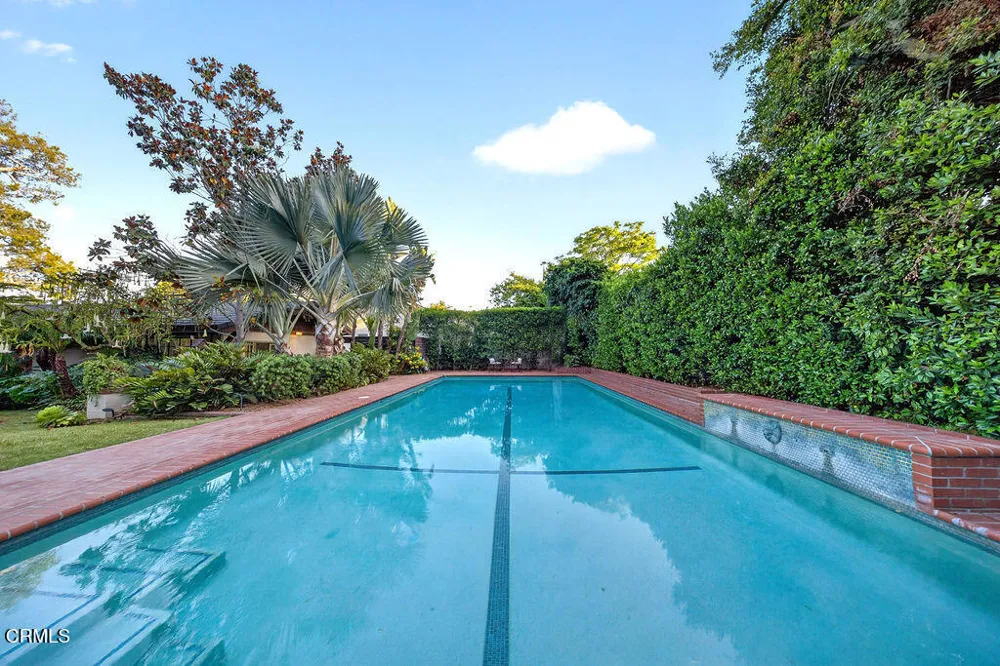 1115 S Oak Knoll Avenue Pasadena, CA 91106
