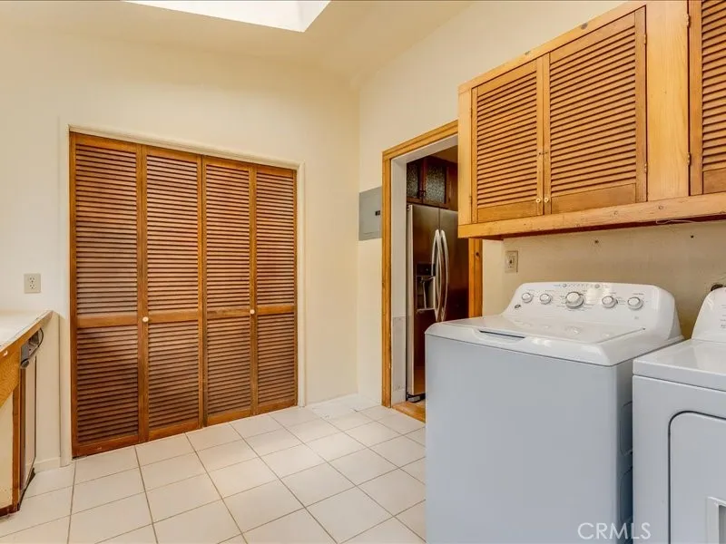 1556 3rd Los Osos, CA 93402