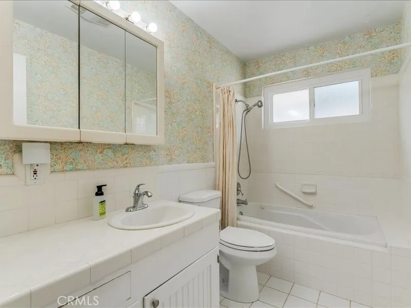 1556 3rd Los Osos, CA 93402