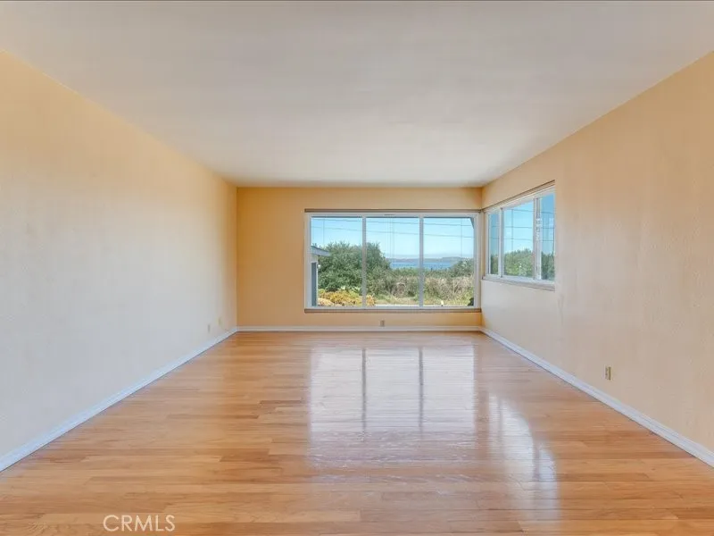 1556 3rd Los Osos, CA 93402