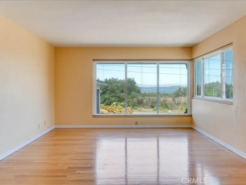 1556 3rd Los Osos, CA 93402
