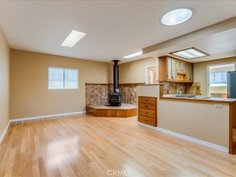 1556 3rd Los Osos, CA 93402