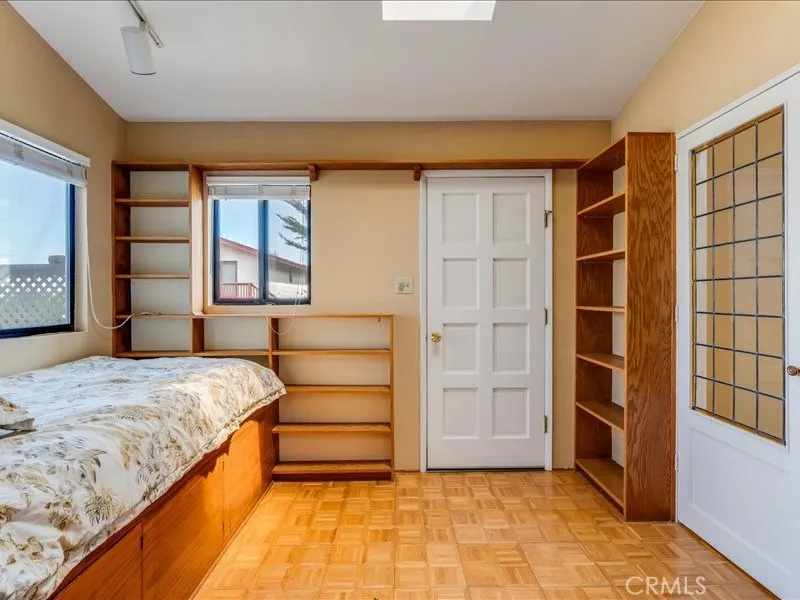 1556 3rd Los Osos, CA 93402