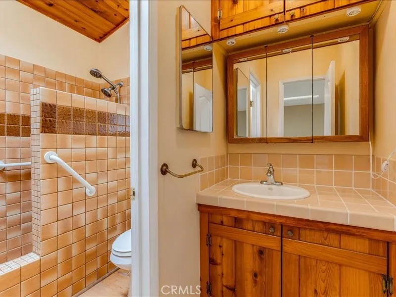 1556 3rd Los Osos, CA 93402