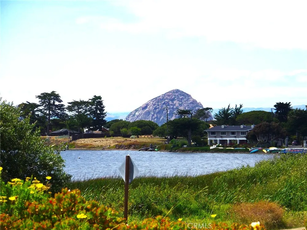 1556 3rd Los Osos, CA 93402
