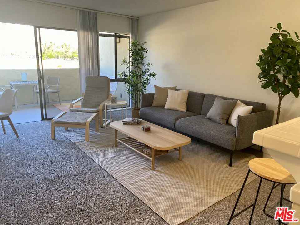 1655 E Palm Canyon Drive #318 Palm Springs, CA 92264