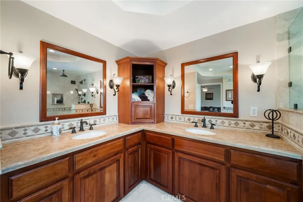 6685 Quail Court La Verne, CA 91750