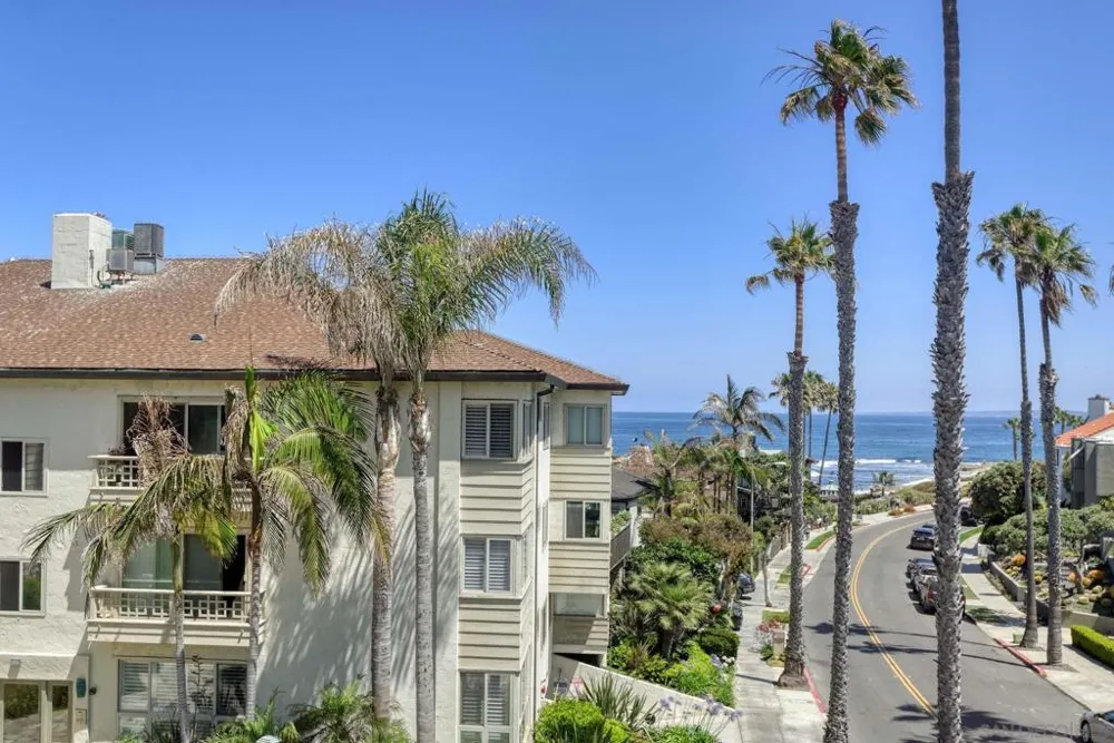 220 Coast Blvd #1B La Jolla, CA 92037