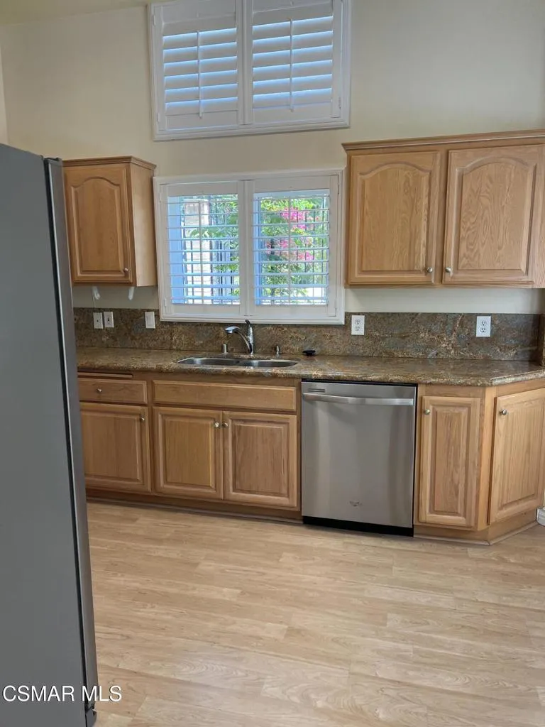 255 Skyline Drive Thousand Oaks, CA 91362
