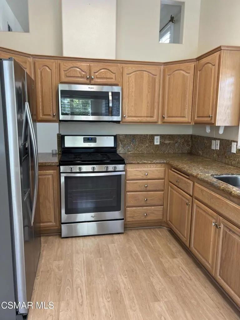 255 Skyline Drive Thousand Oaks, CA 91362