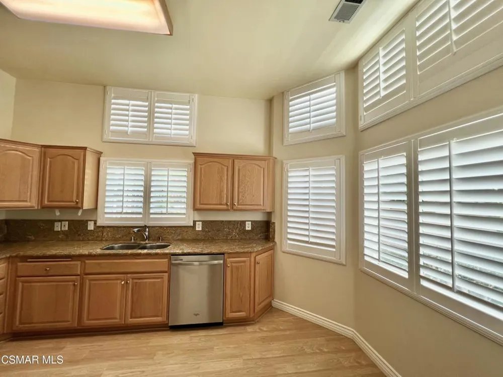 255 Skyline Drive Thousand Oaks, CA 91362