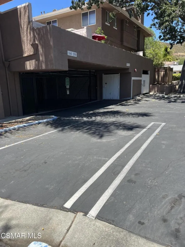 255 Skyline Drive Thousand Oaks, CA 91362