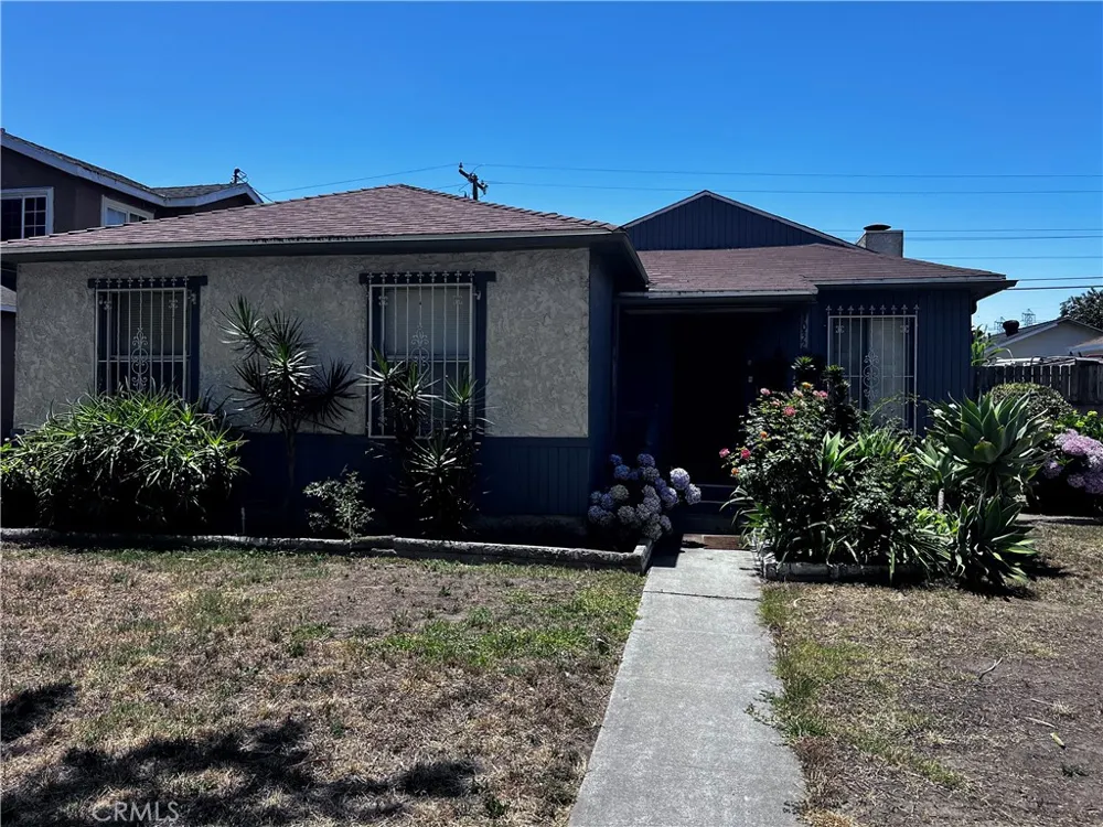 10321 Garfield South Gate, CA 90280