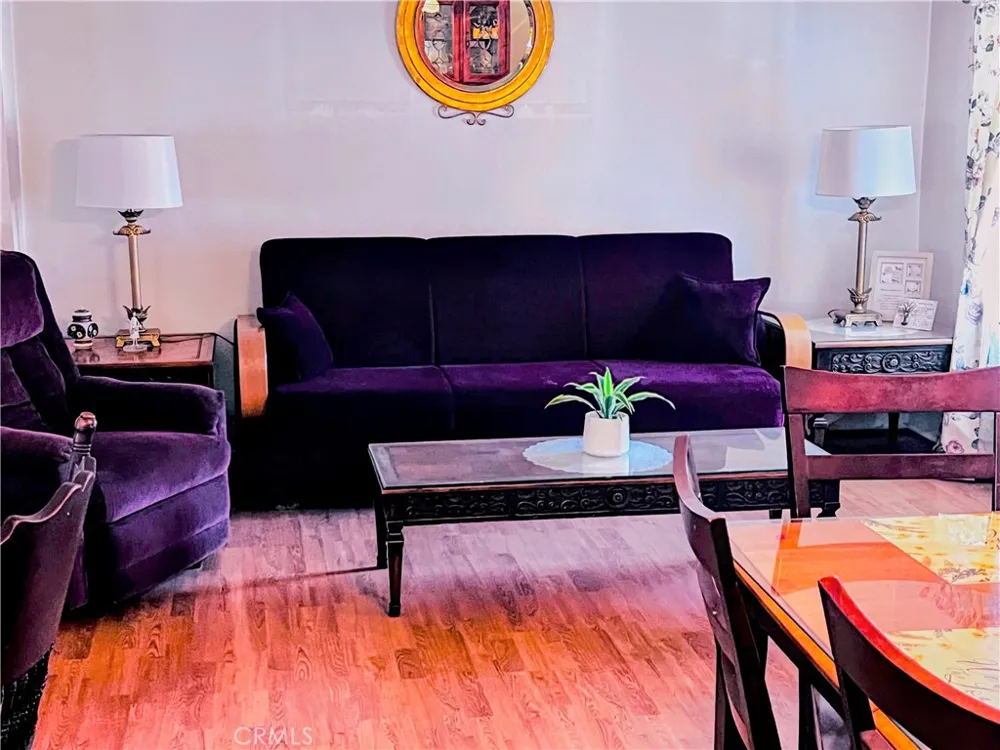 10321 Garfield South Gate, CA 90280