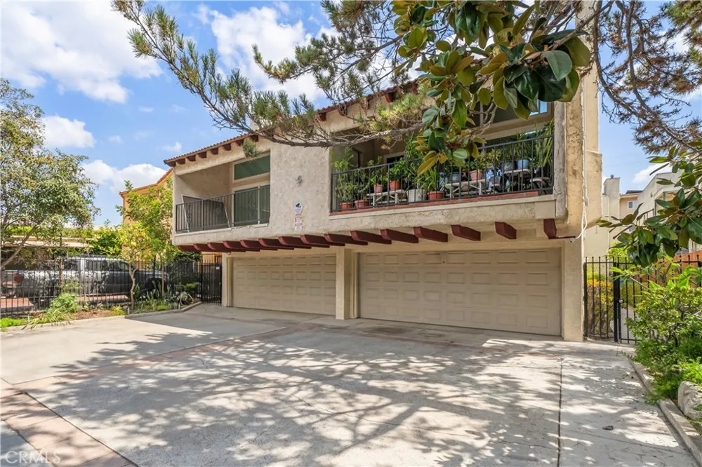 308 1/2 Commonwealth Avenue Los Angeles, CA 90020