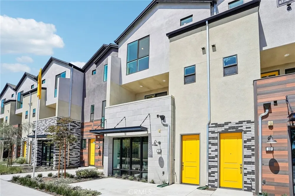 5876 Linden Ave Avenue #9 Long Beach, CA 90805