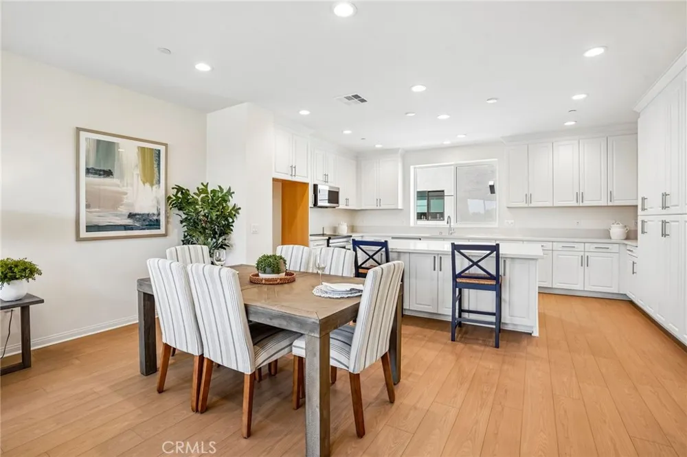5876 Linden Ave Avenue #9 Long Beach, CA 90805