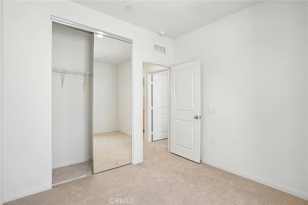 5876 Linden Ave Avenue #9 Long Beach, CA 90805