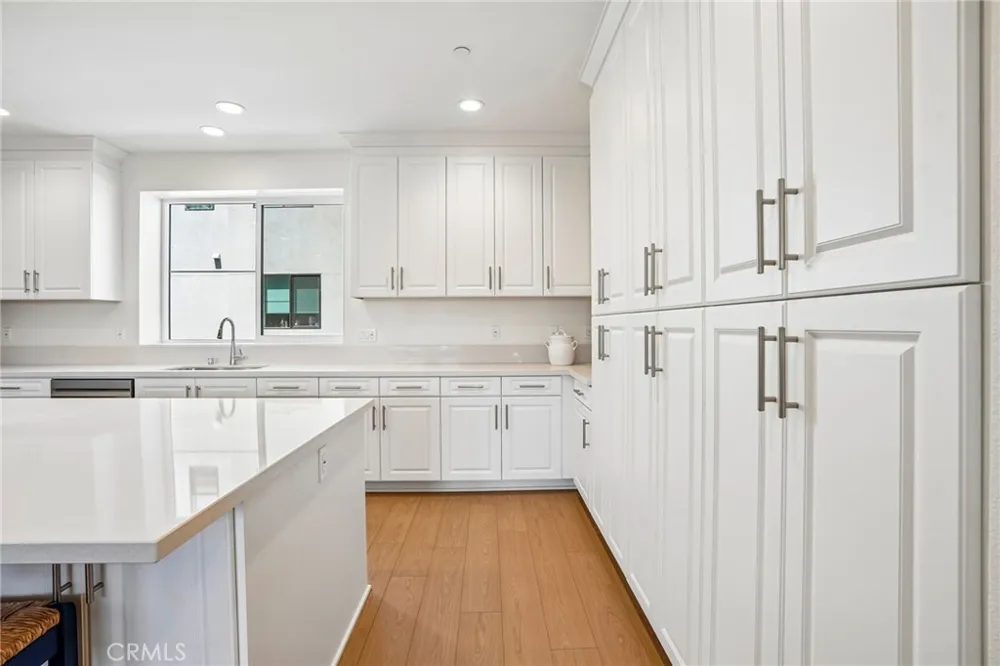 5876 Linden Ave Avenue #9 Long Beach, CA 90805