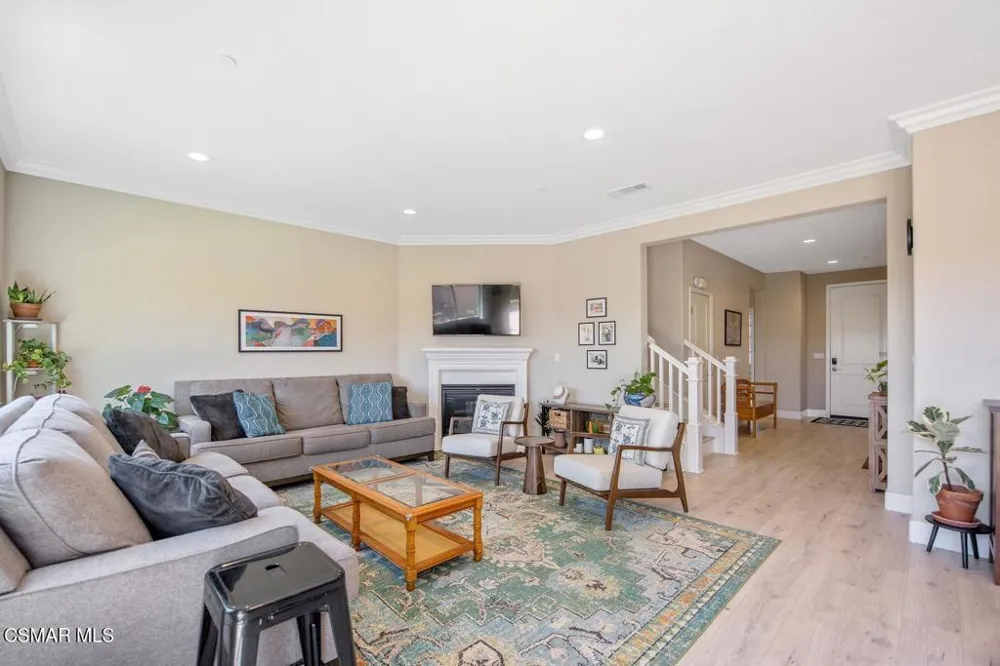 7092 Crimora Avenue Moorpark, CA 93021