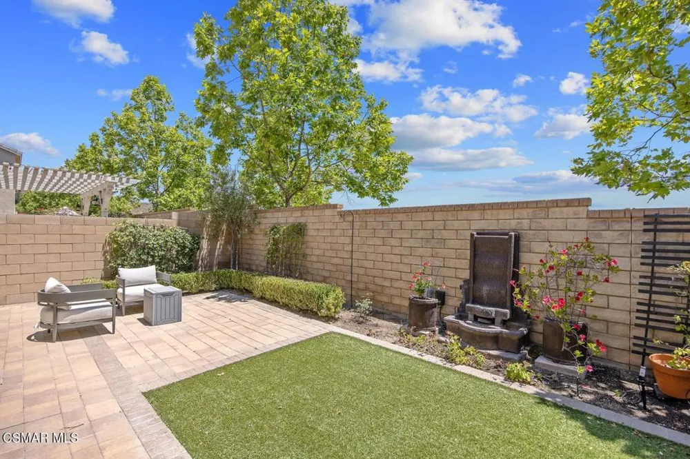7092 Crimora Avenue Moorpark, CA 93021