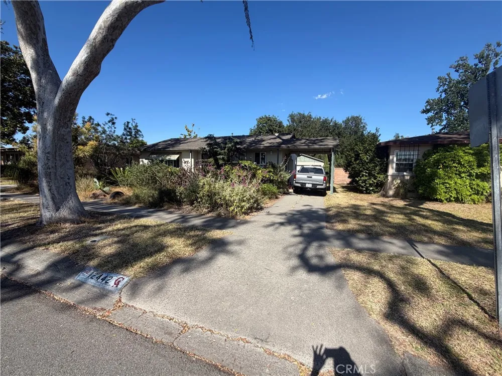 12442 Pine Garden Grove, CA 92840
