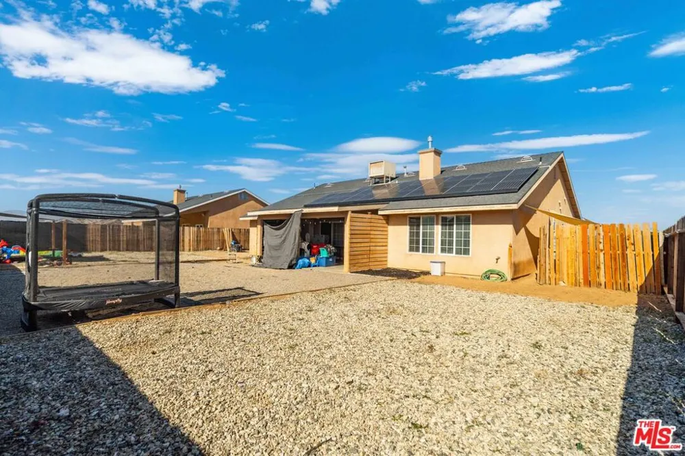 9516 Mendiburu Road California City, CA 93505