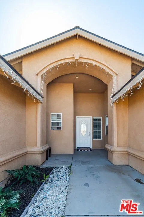 9516 Mendiburu Road California City, CA 93505