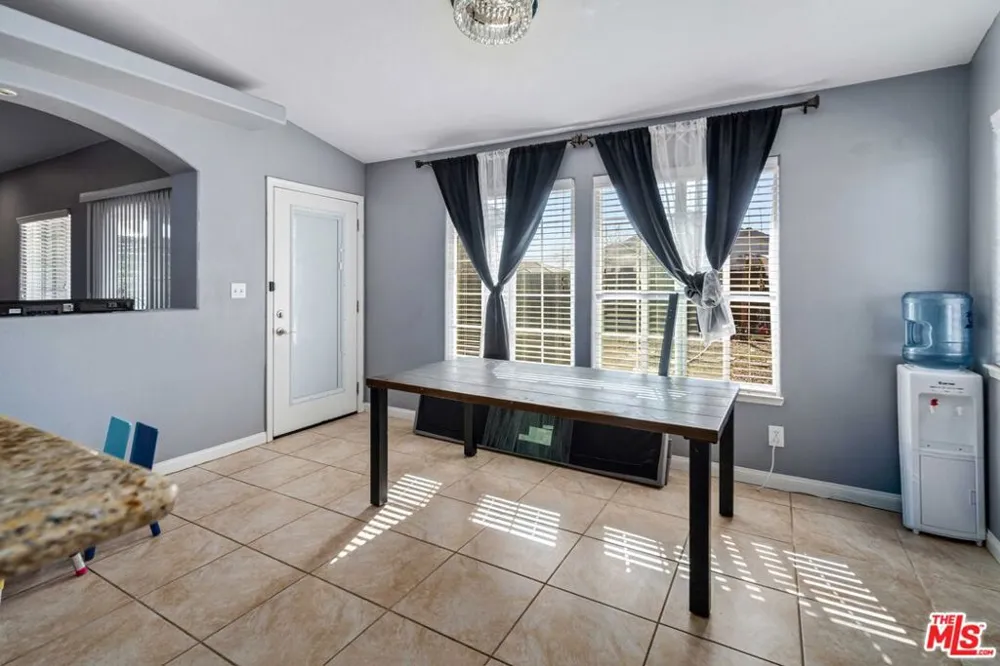 9516 Mendiburu Road California City, CA 93505