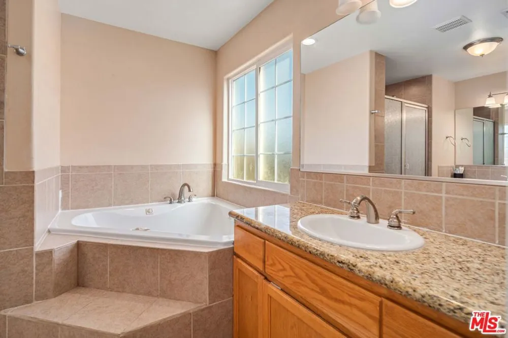 9516 Mendiburu Road California City, CA 93505