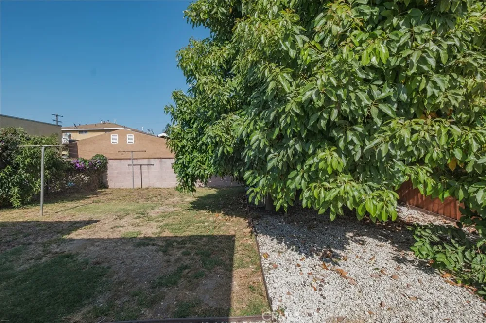 1008 S Herbert Ave Los Angeles, CA 90023