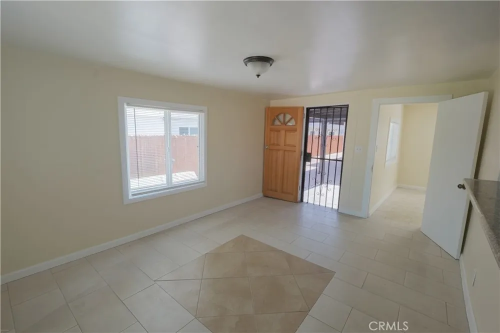 1008 S Herbert Ave Los Angeles, CA 90023