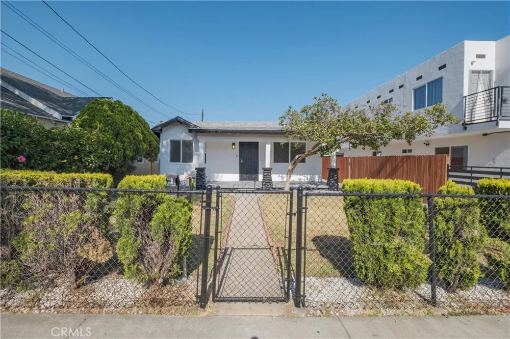 1008 S Herbert Ave Los Angeles, CA 90023
