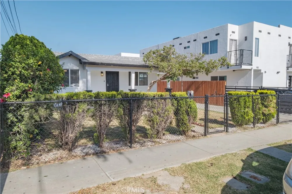 1008 S Herbert Ave Los Angeles, CA 90023