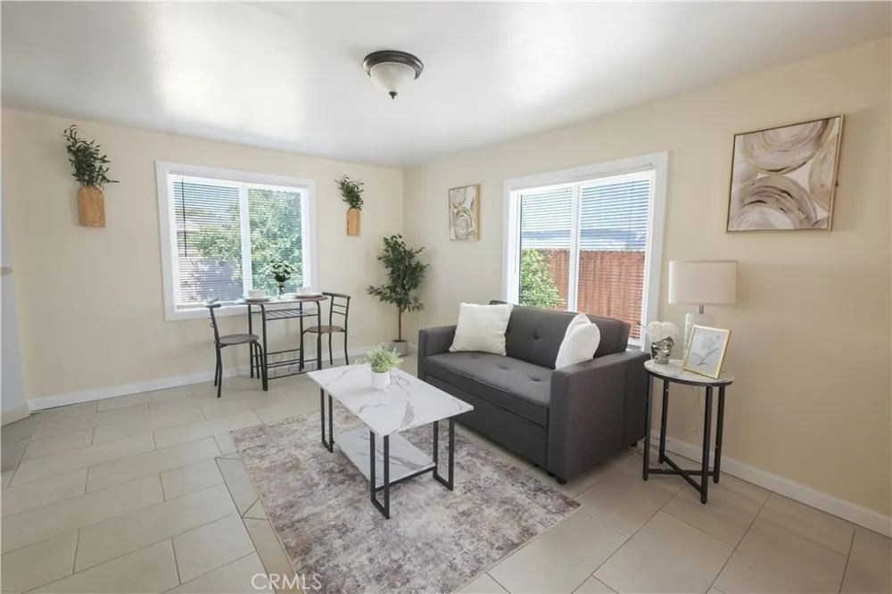 1008 S Herbert Ave Los Angeles, CA 90023