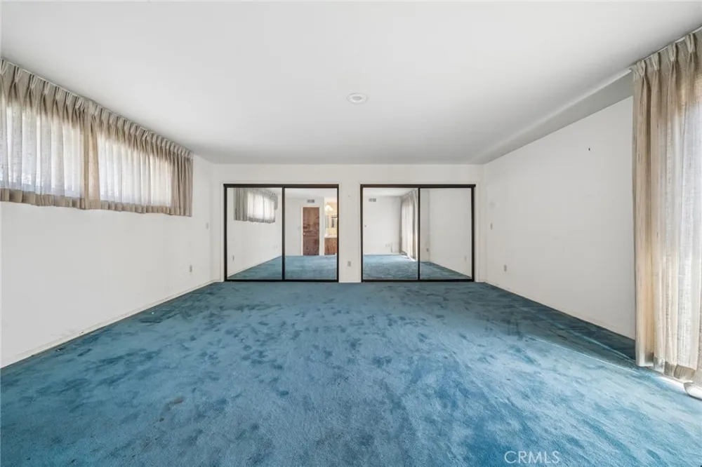 142 6th Street Seal Beach, CA 90740