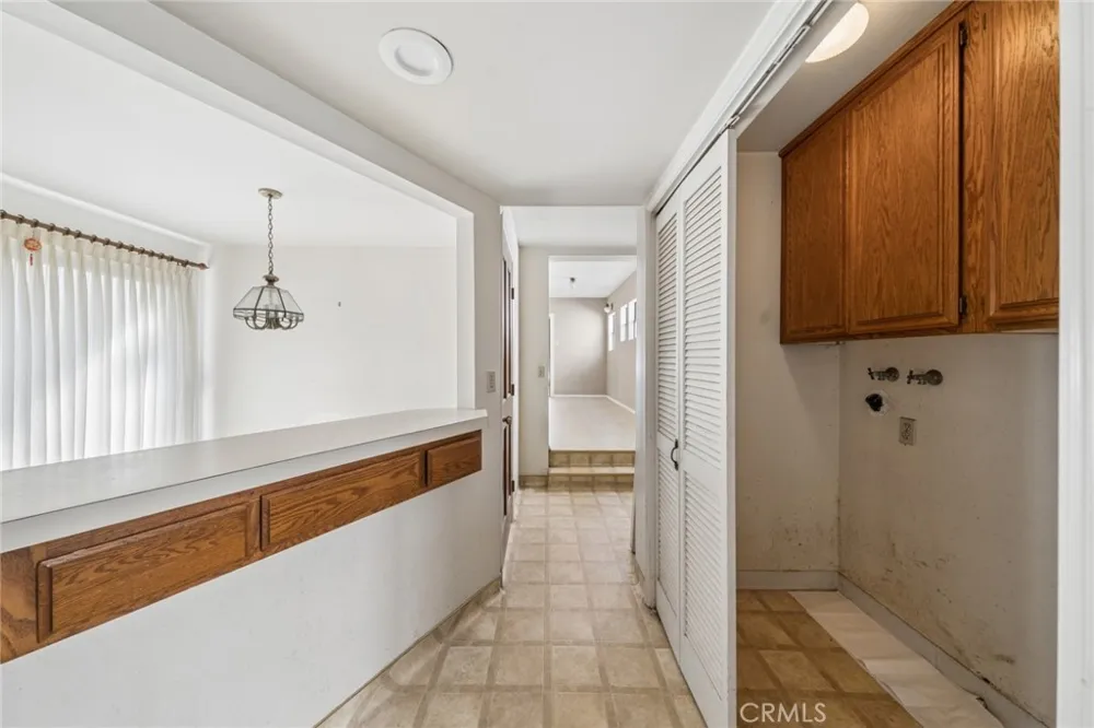 142 6th Street Seal Beach, CA 90740
