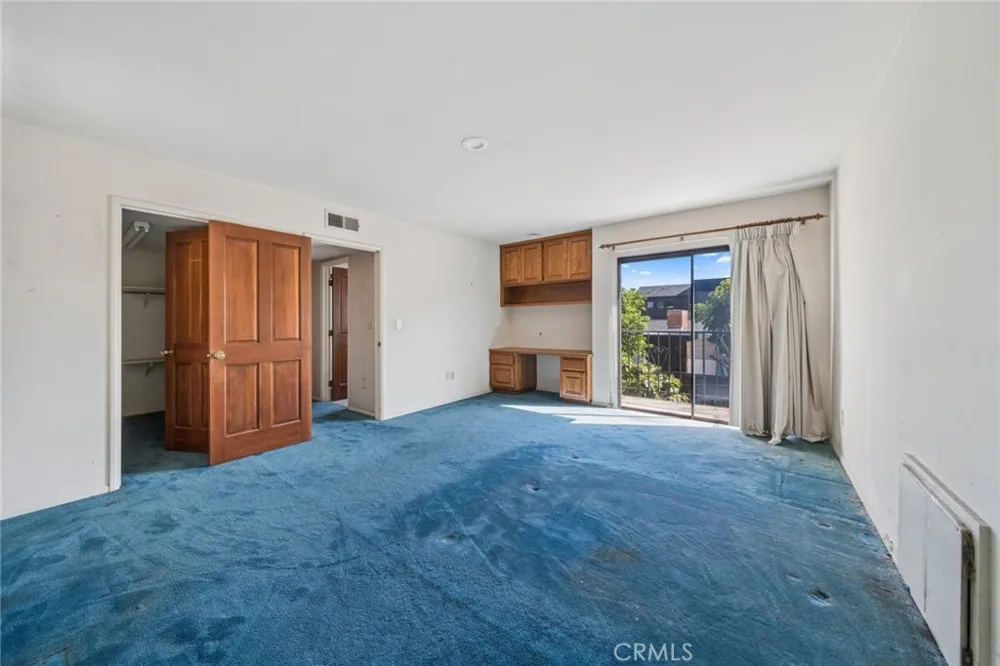 142 6th Street Seal Beach, CA 90740