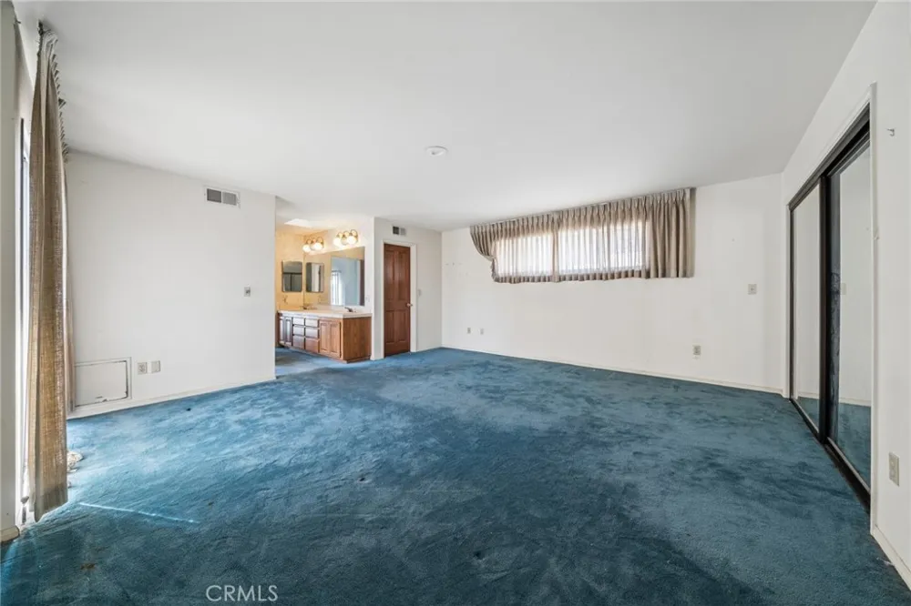 142 6th Street Seal Beach, CA 90740