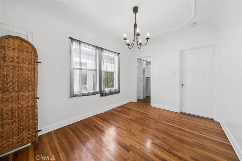 142 6th Street Seal Beach, CA 90740