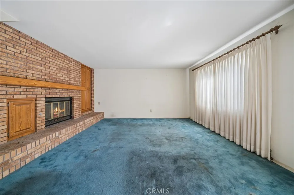 142 6th Street Seal Beach, CA 90740