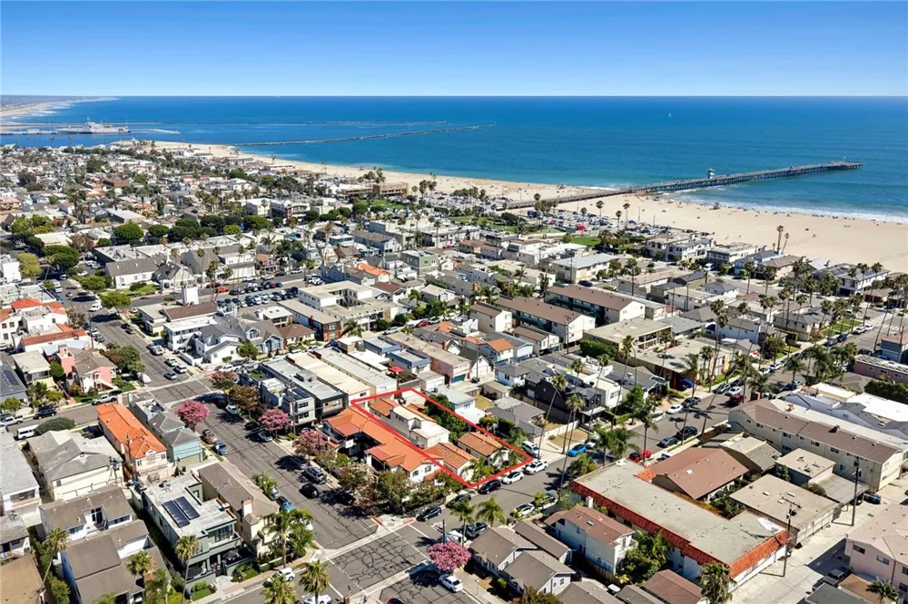 142 6th Street Seal Beach, CA 90740