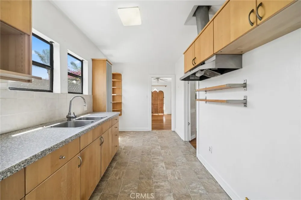 142 6th Street Seal Beach, CA 90740