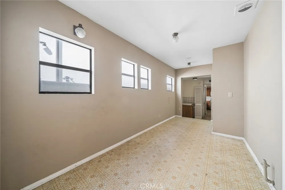 142 6th Street Seal Beach, CA 90740