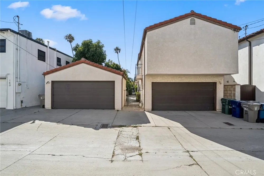 142 6th Street Seal Beach, CA 90740
