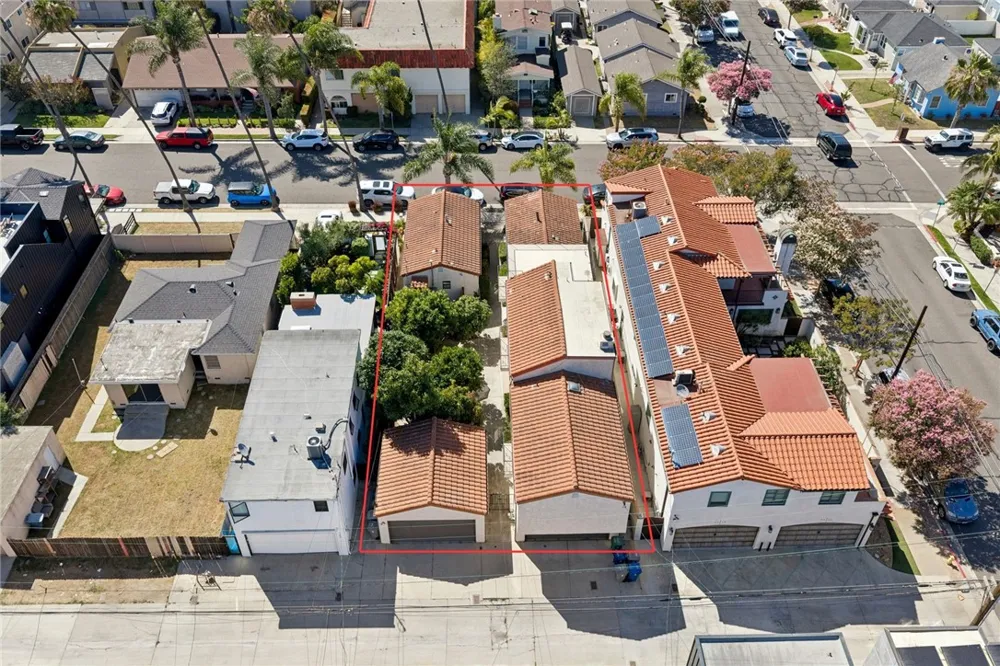 142 6th Street Seal Beach, CA 90740