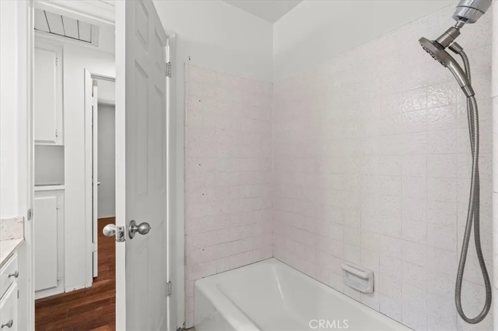 2701 Cardinal Costa Mesa, CA 92626
